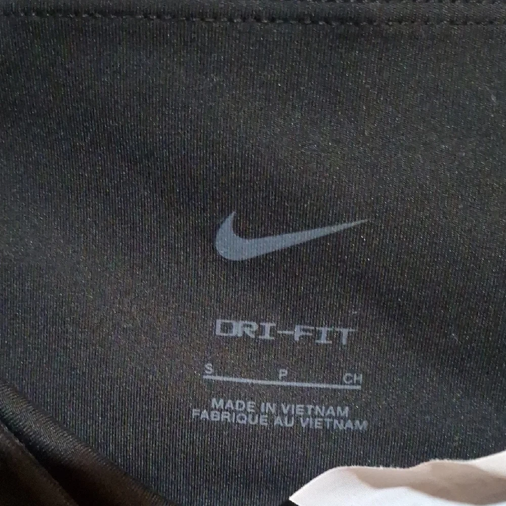 New.Nike Women's Black Bike Shorts Size S